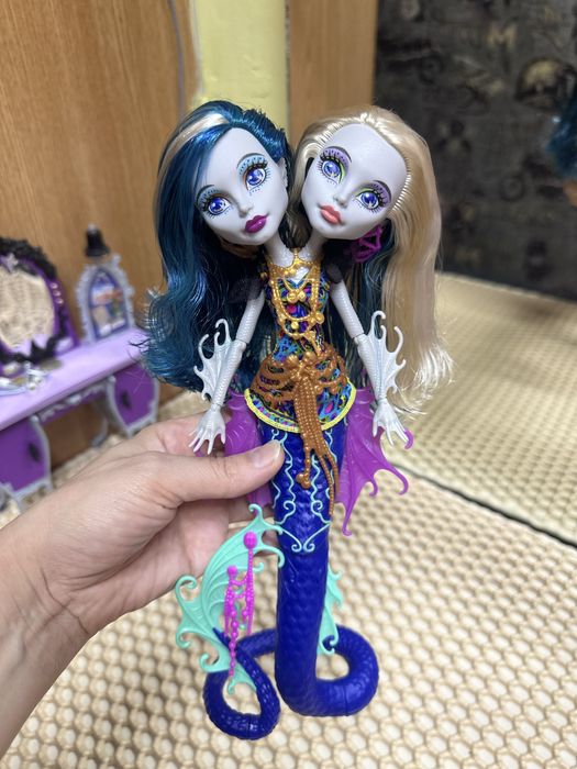 Продам куклу  монстр  хай!