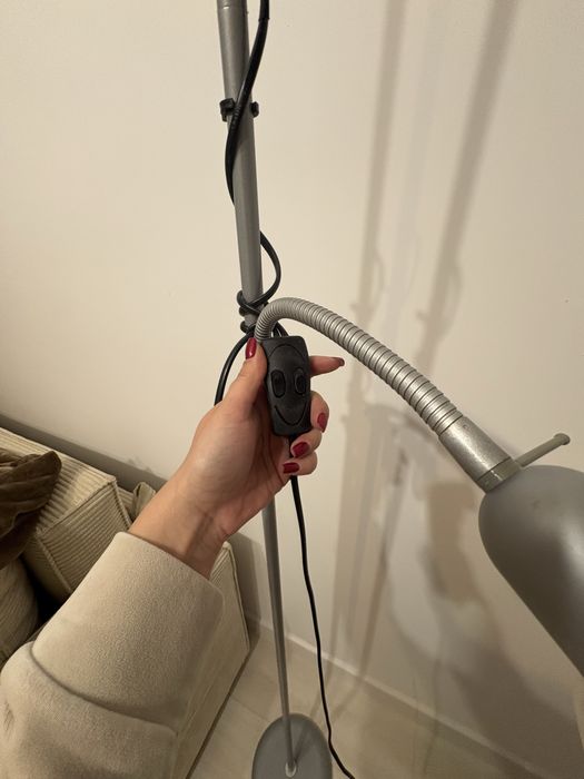 Lamapadar gri argintiu