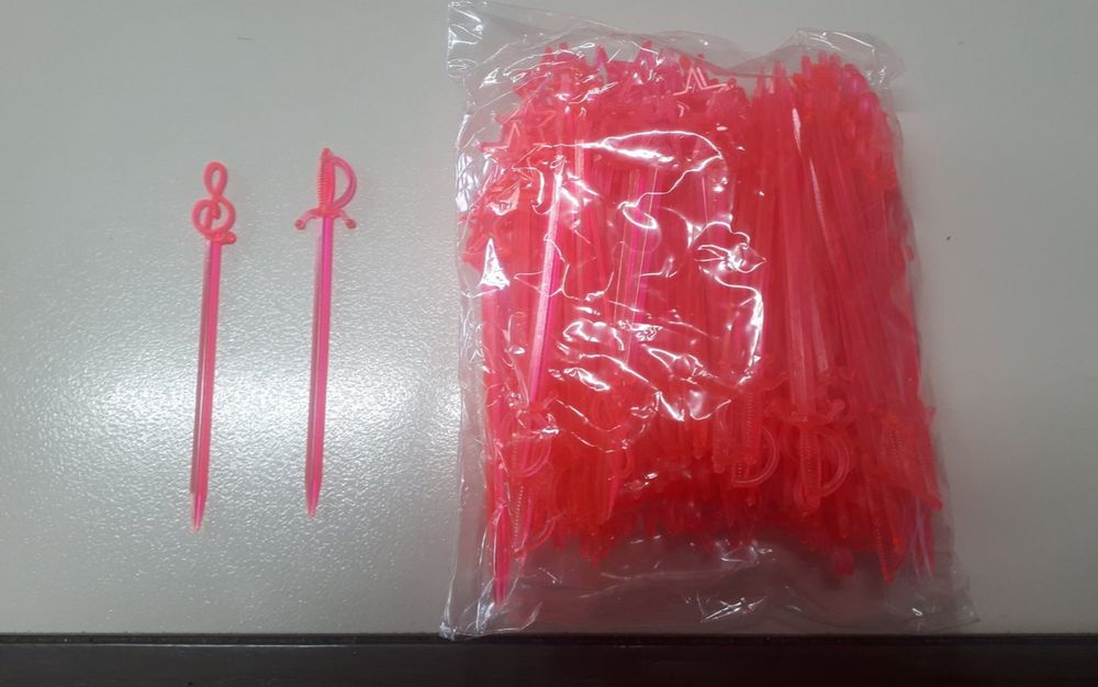 Коктейлни клечки за декорация