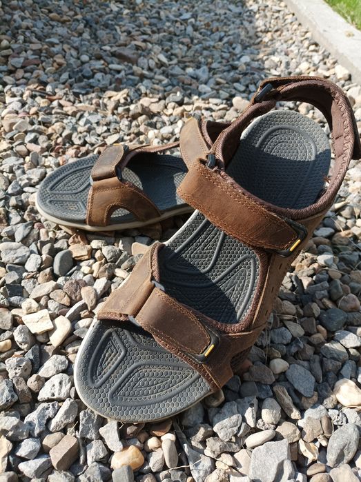 Продам мужские сандалии 44р.