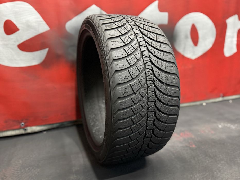 255 35 18, Зимна гума, Kumho WinterCraftWP71, 1 брой