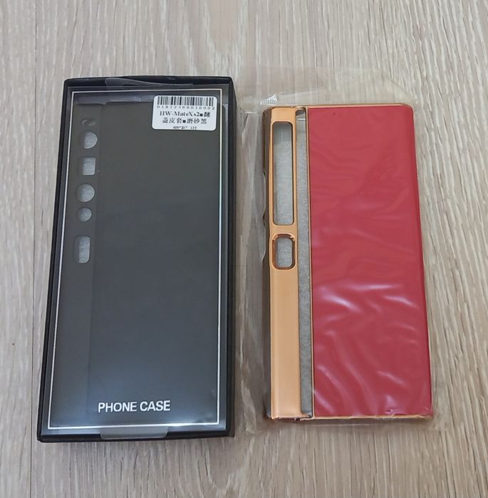 2 чехла на Huawei Xs 2