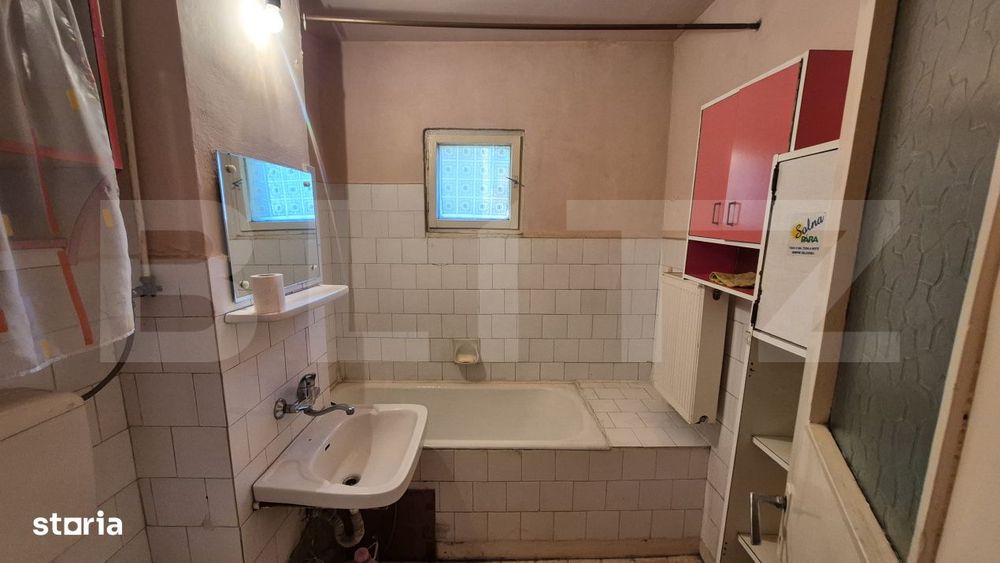 Apartament cu 4 camere de vanzare, 69.51 mp,  Micro 17