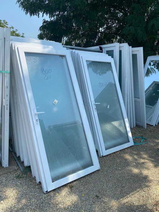 usi pvc termopan albe noi de la 900 lei