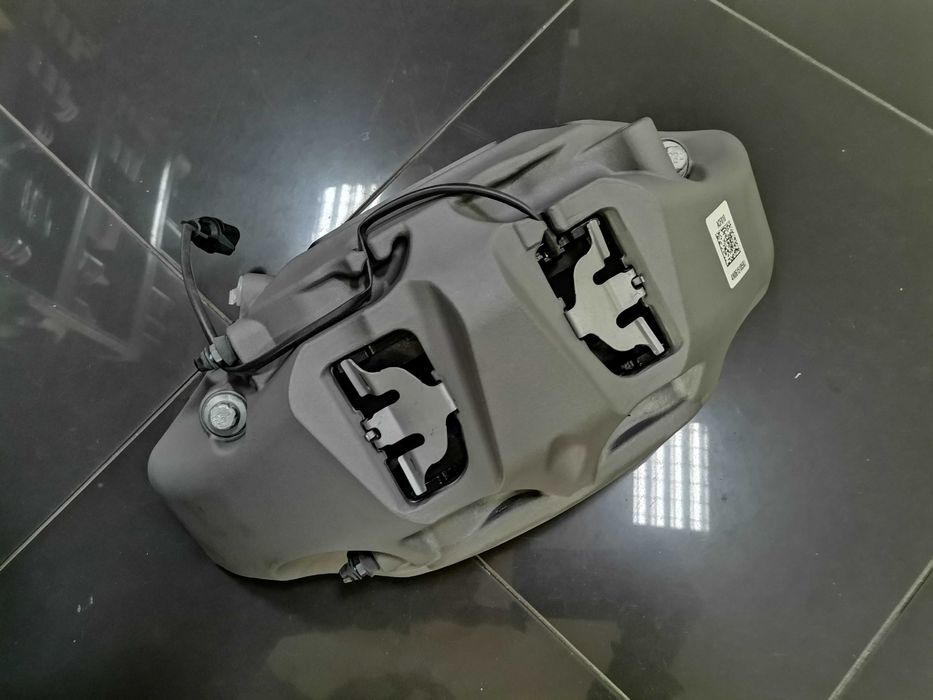 Нови Спирачни Апарати 6 Бут 400мм Audi A8 S8 Quattro 4N D5 4N0615105BJ