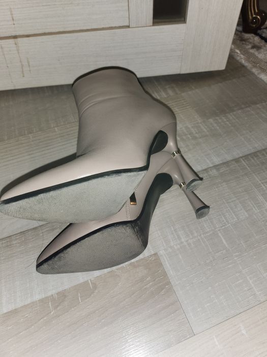 Демисезонные полусапожки