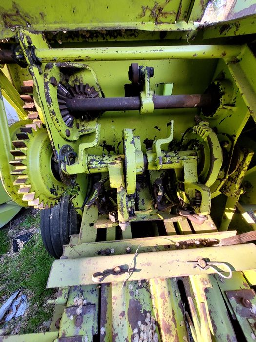 Пресс-подборщик Claas marcant52 . Германия