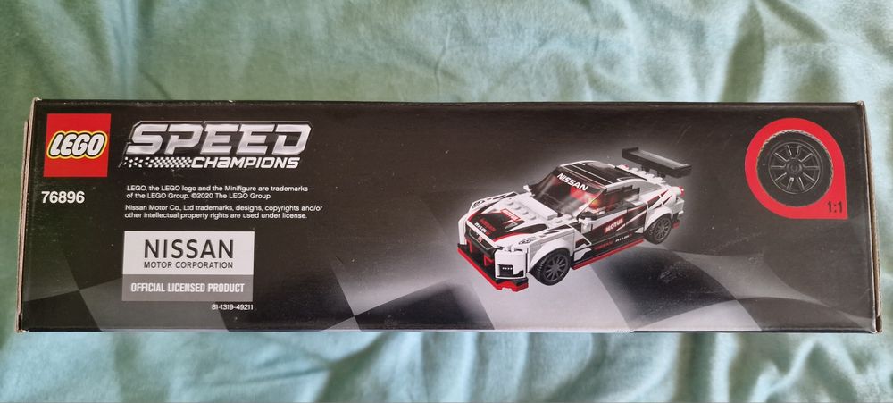 Lego Nissan GT-R Nismo
