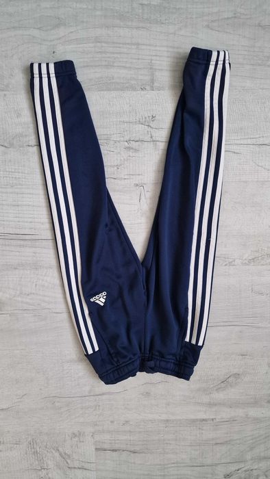 122см.Аdidas Детски оригинален екип/анцунг за момиче