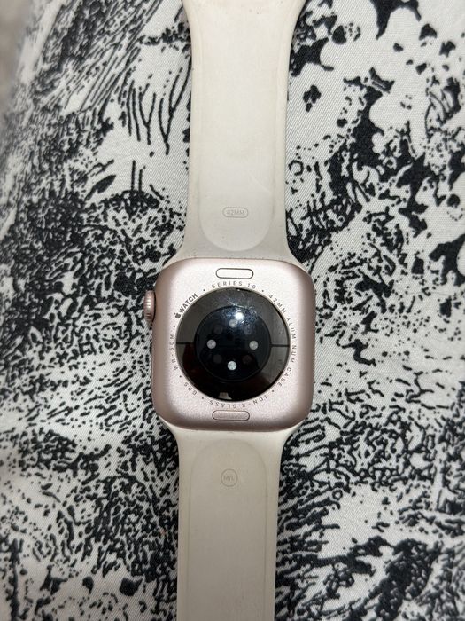 Продам Apple watch 10 серия