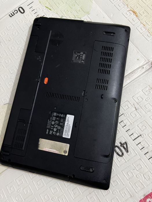 Ноутбук на запчасти