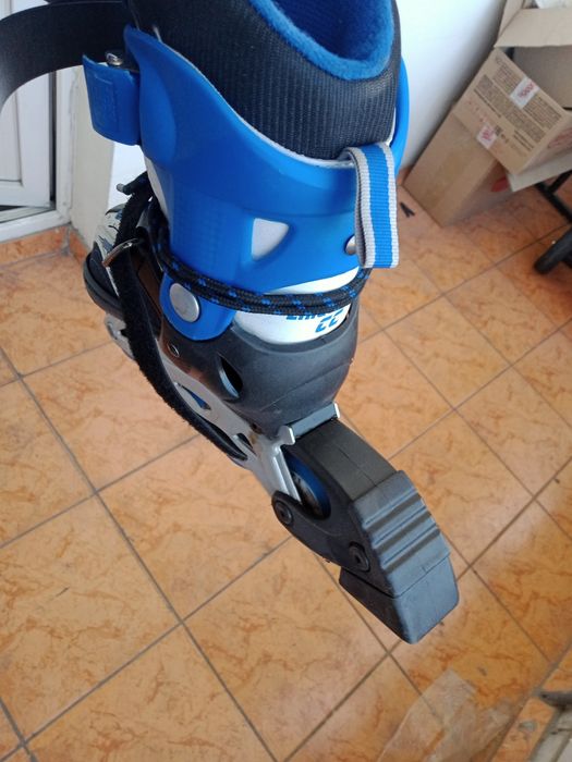 Роликовые коньки