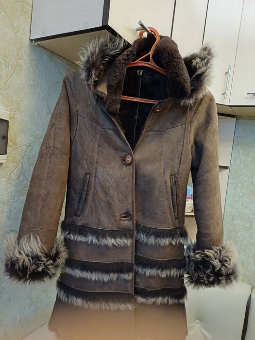 Дубленка детская натуральный мех на возраст 8-10 лет