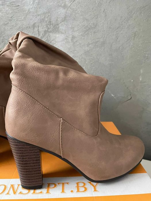 Cizme cu toc dama 37/38 maro