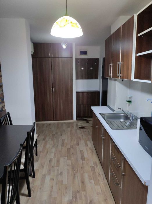 Apartament de închiriat