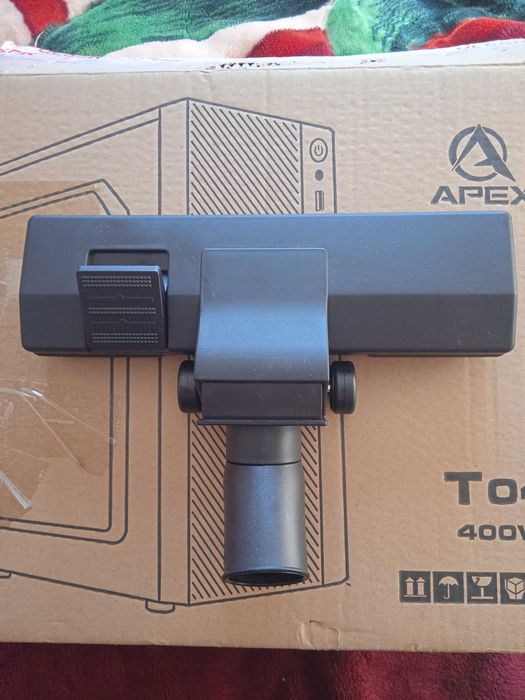 Щетка для пылесоса новая.