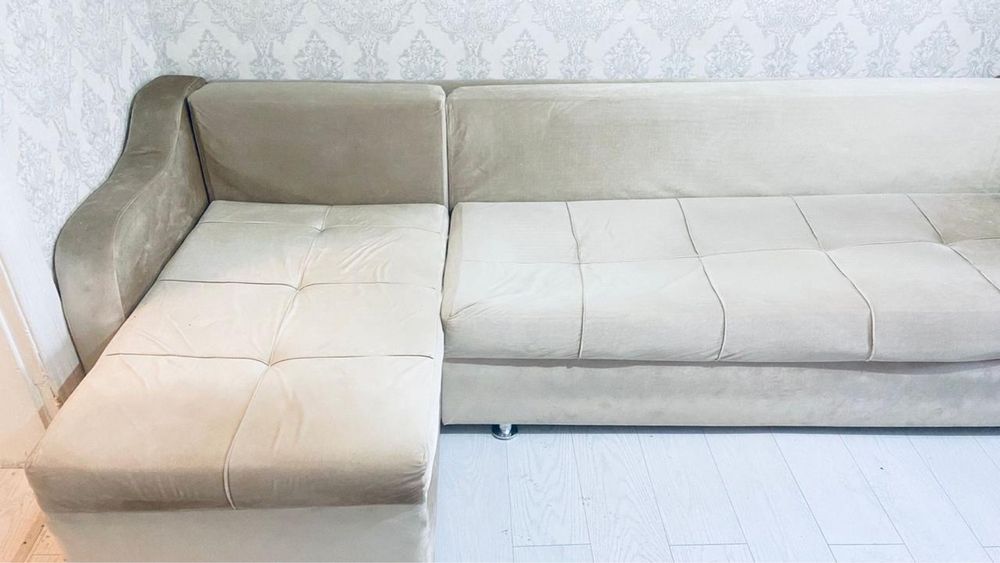 Диван угольный