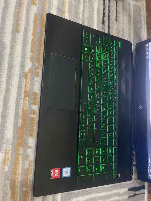 Игровой ноутбук  hp i5 8