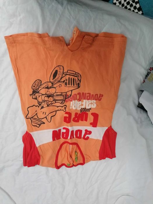 Къси панталонки за бебето