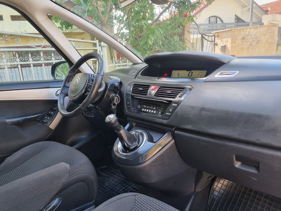 Vând Citroen C4 Picasso Facelift Motor 1.6 HDi an 2010 euro 5