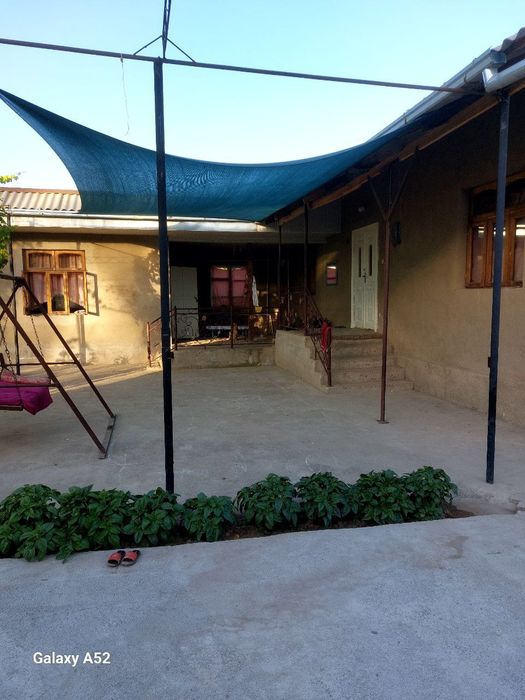 Uy sotiladi 4 xonali + oshxona 17 sotiq