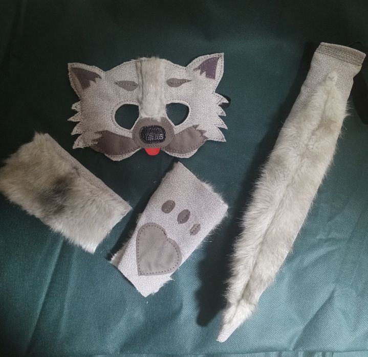 Детские Маски Волка из велюра и кожзама