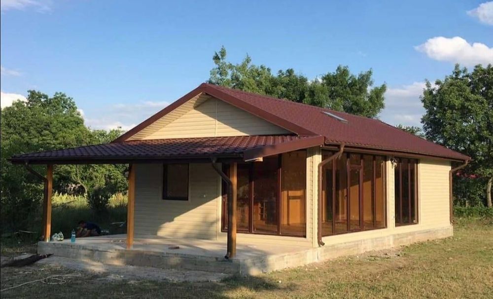 Case pe structură metalică