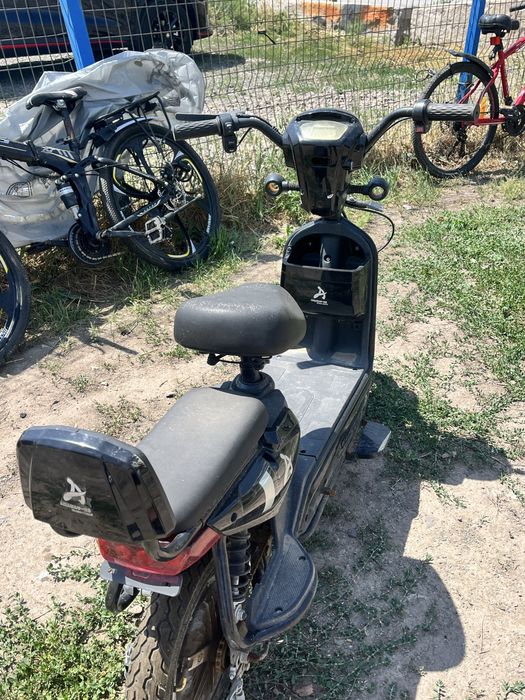 Электро скутер Amanat x8
