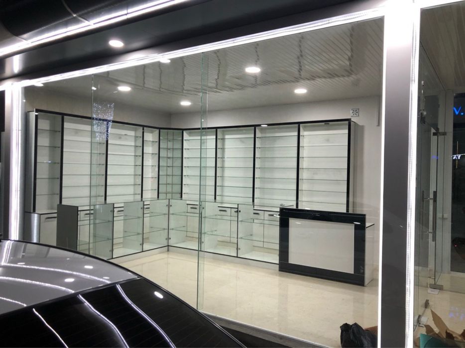 Do’kon uchun  mebel sotiladi