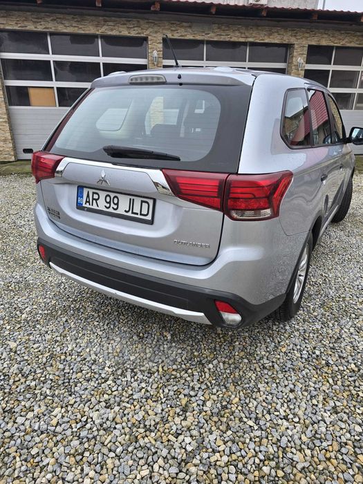 Mitsubishi Outlender 2017