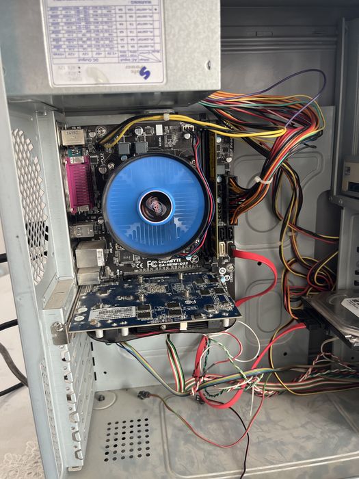 Компьютер Сатлады