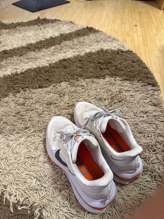 Nike pegasus premium