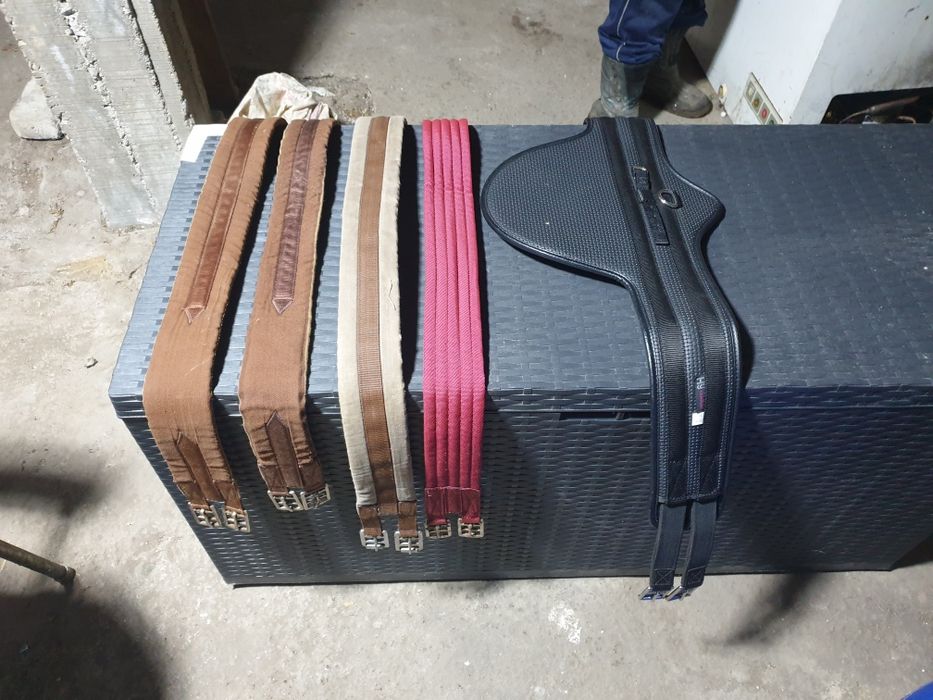 Седла и принадлежности