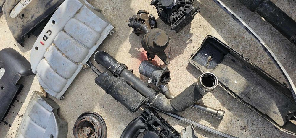 Части останали от Мерцедес Е220 CDI EVO