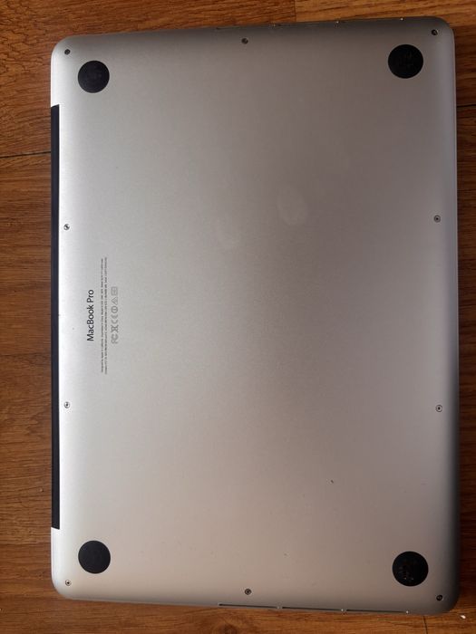 Macbook Pro в хорошем состоянии