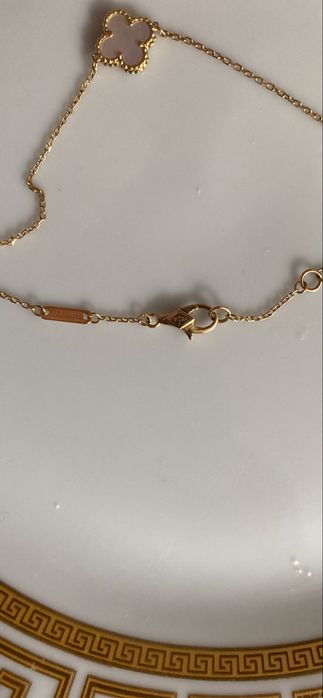 Van Cleef & Arpels Alhambra