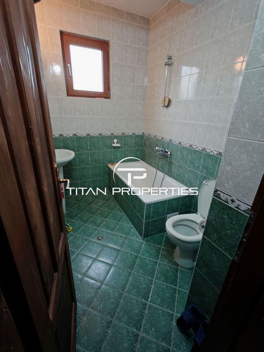 Дава се под наем Тристаен апартамент в Пловдив, Западен - 122 кв.м за 500 € - Снимка #8