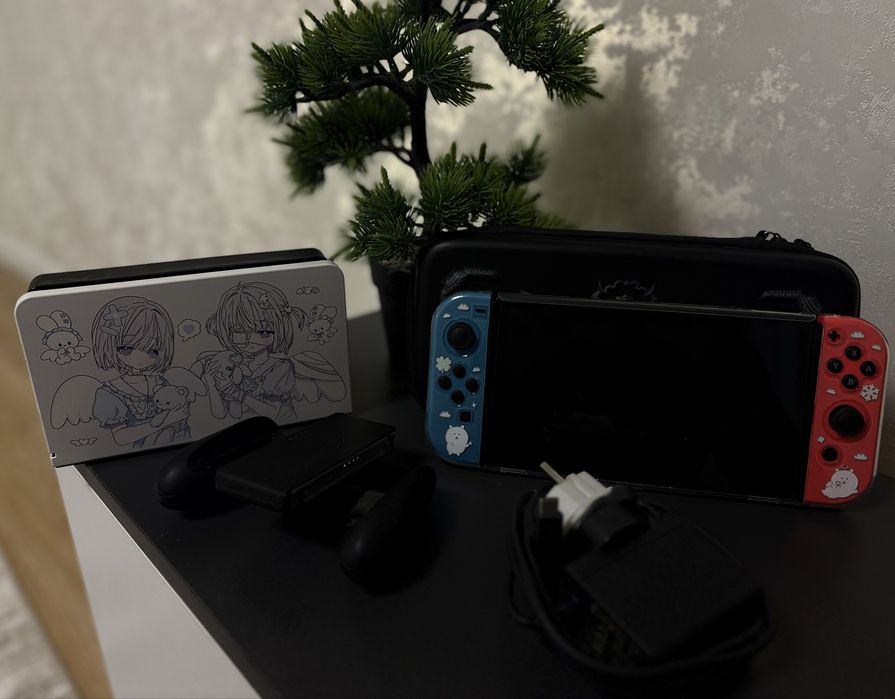 Nintendo Switch OLED. Полный комплект. Как новый. Не прошитая. Идеал