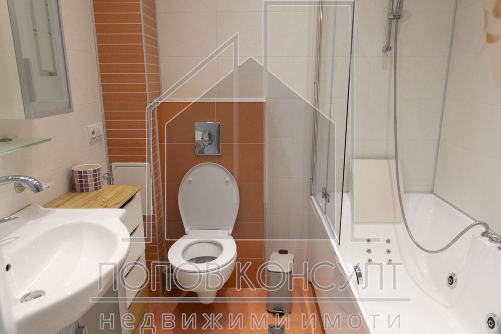 Дава се под наем Тристаен апартамент в Пловдив, Мараша - 118 кв.м за 782.85 € - Снимка #9