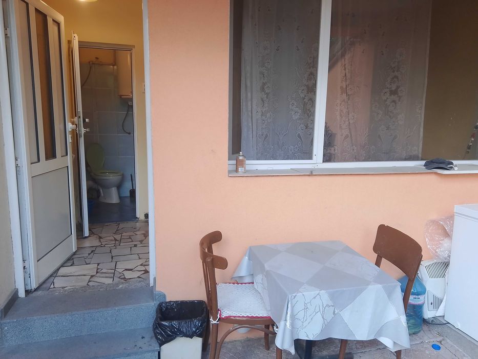 Давам под наем едностаен горна баня