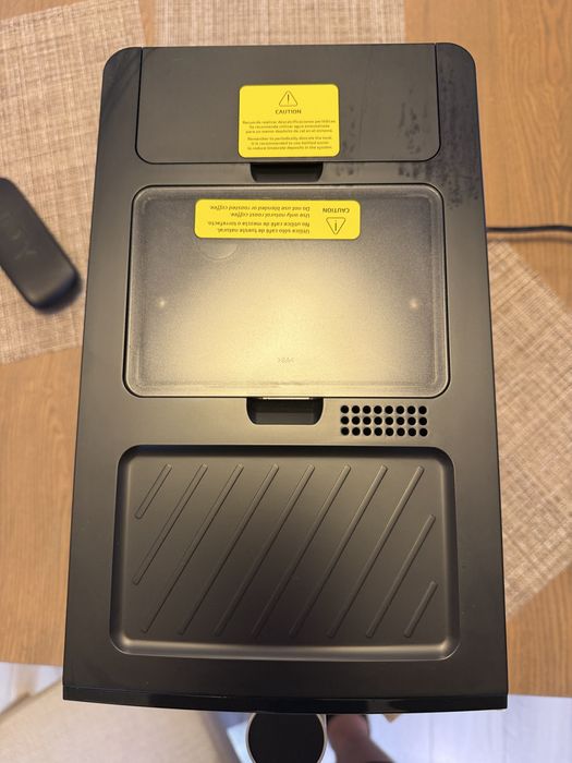 Cecotec Cremmaet Compact – компактна автоматична кафемашина за кафе на зърна