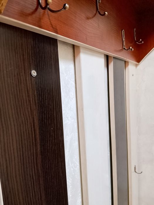 Вешалка шкаф деревянный