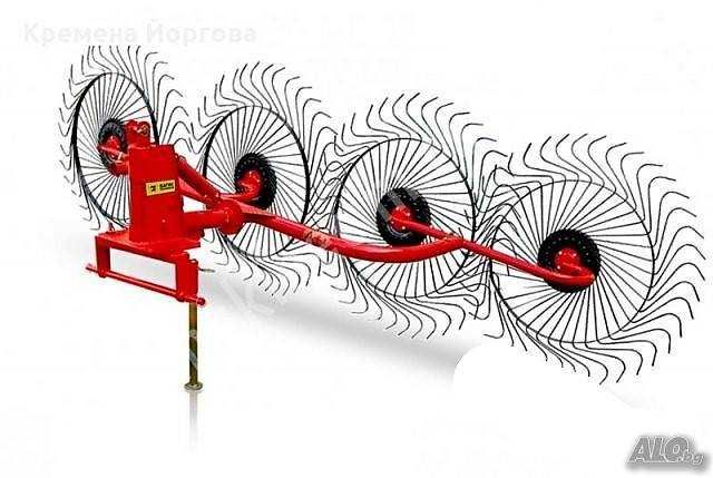 Навесен сеносъбирач