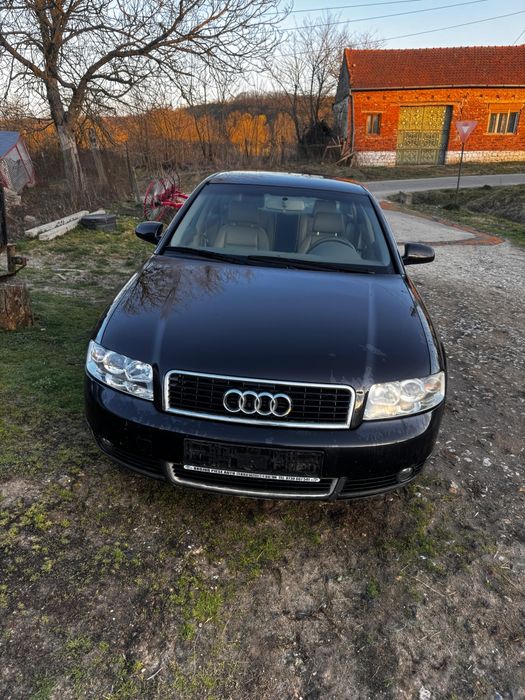 Vând Audi A4 1.9 131 cp