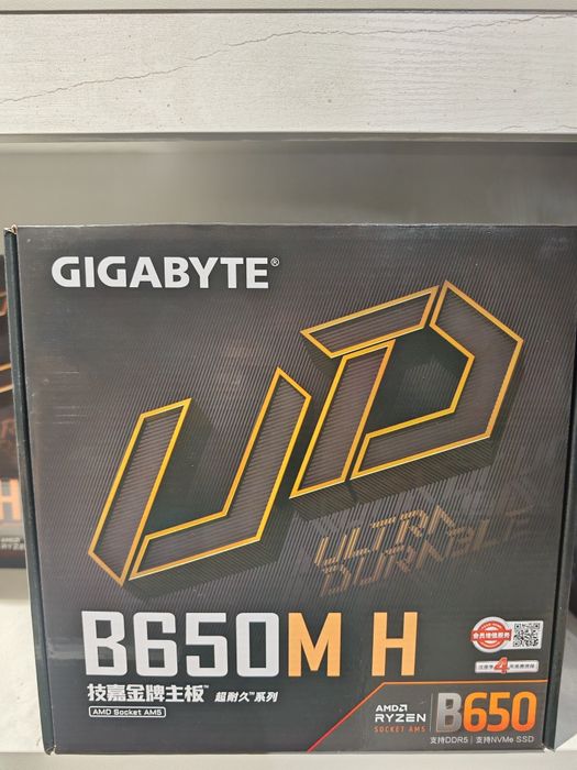 Материнская плата Gigabyte Asrock
