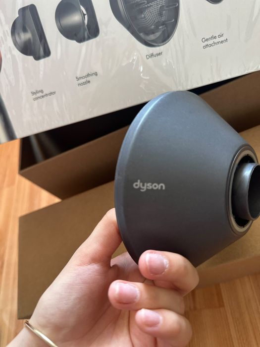 Supersonic dyson