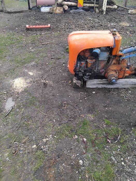 Vând motocultor sau schimb