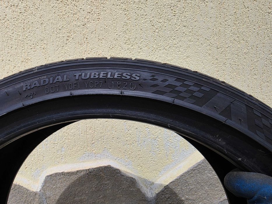 4 бр. летни гуми 225/35/18 Kumho DOT 2x1820 2x4717 4-5 mm
