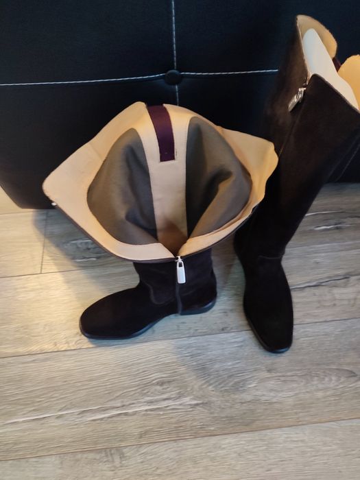 Cizme de damă din piele întoarsă marimea 37