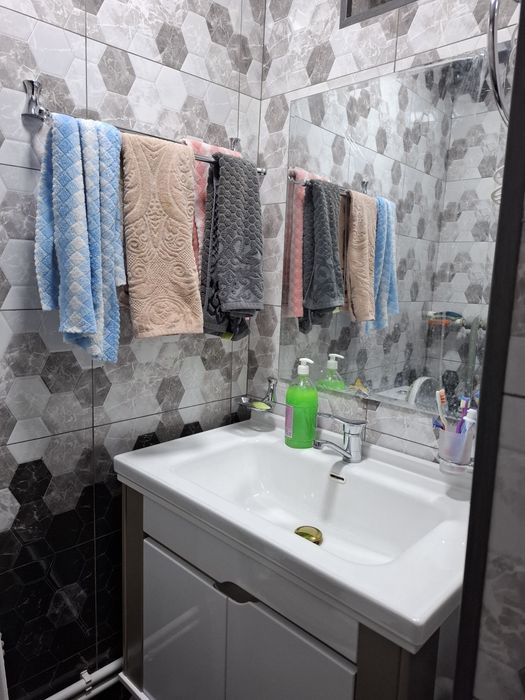 Эски шахарда 2 сотикли ховли сотилади мулжал Чорминор.